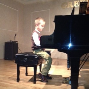 Carmel Valley San Diego Community | Students Thrive in Private Music Lessons | Angelina Hardy